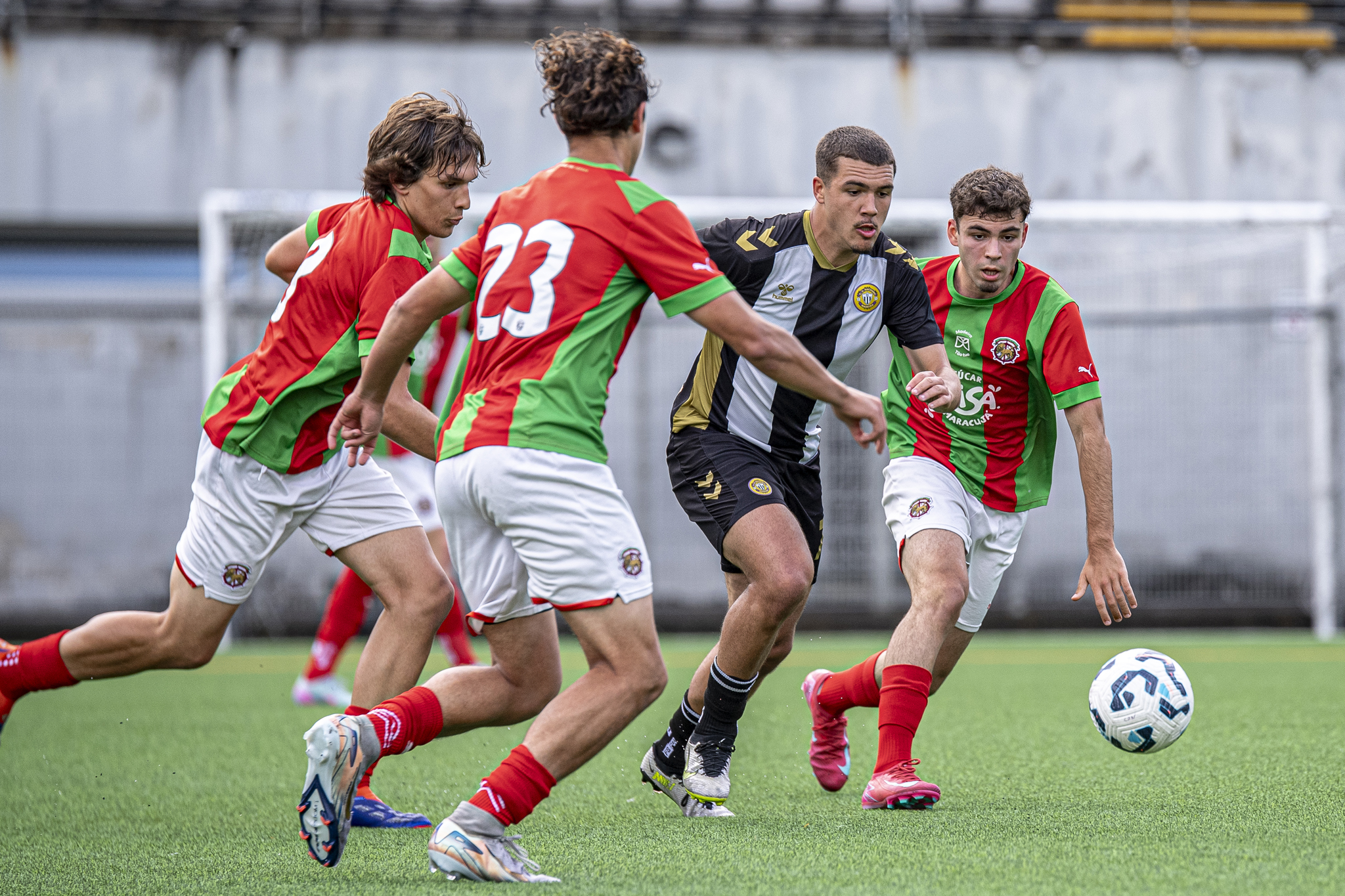 Juniores SUB-19: dérbi anima luta pela manutenção
